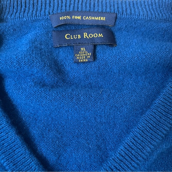 Club Room 100% Cashmere Sweater Rich Blue Mens Sz XL V Neck Lightweight Soft *R3 - Picture 3 of 3